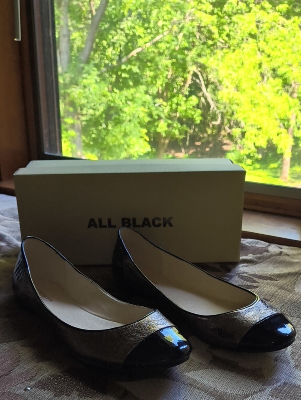 New All Black Metallic Black Cap-Toe Ballet Flats Size 9